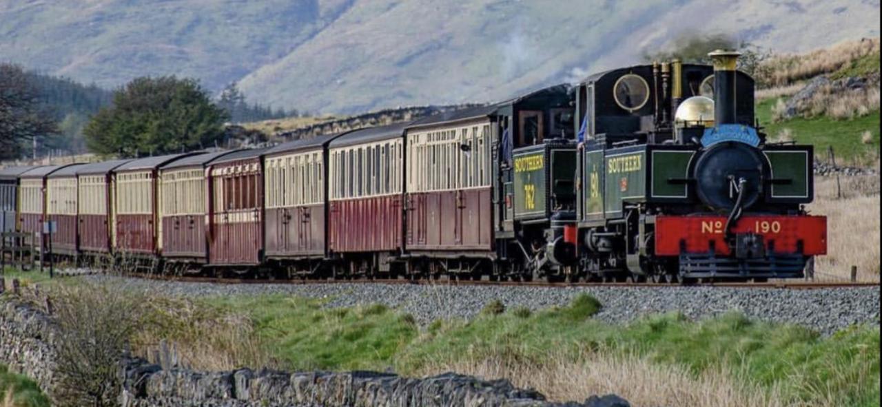 Zip Cottage Sleeps 2-3 Climb Snowdon Zip World Tanygrisiau 外观 照片